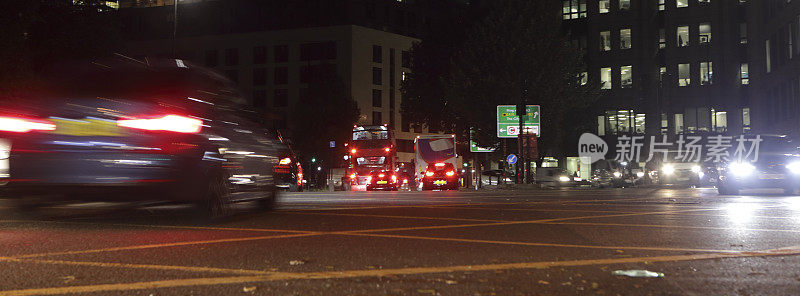 伦敦城市夜间交通状况