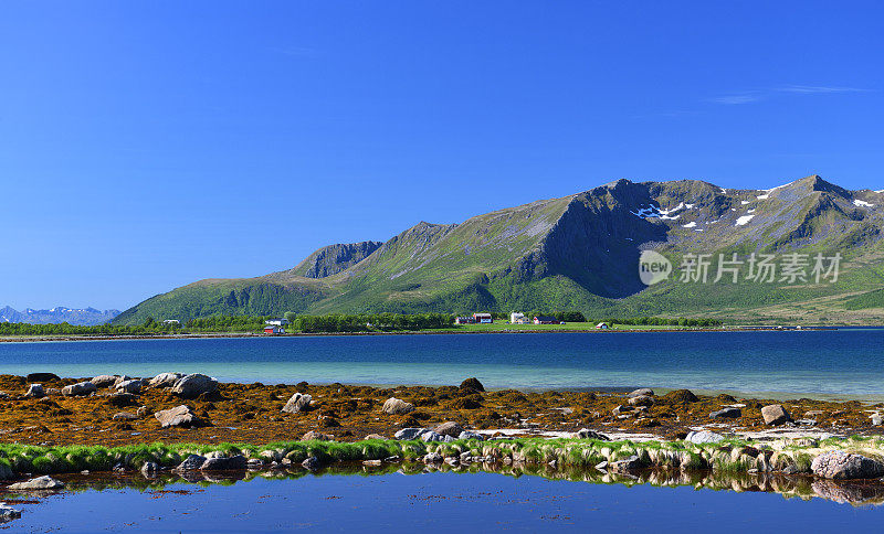 色彩鲜艳的北极挪威风景