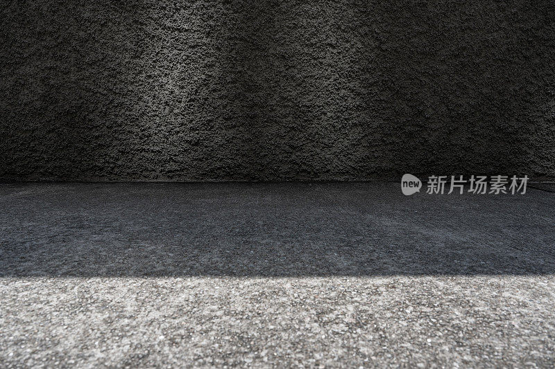 浅灰色的混凝土墙壁和地板
