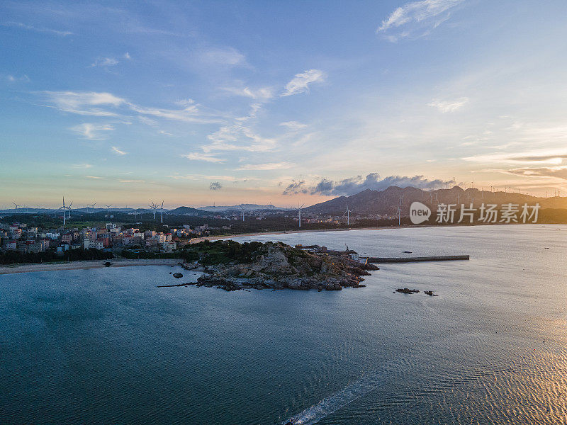 海岛和近海风力发电日落