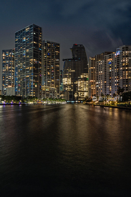 迈阿密市中心和Brickell_Miami的夜景