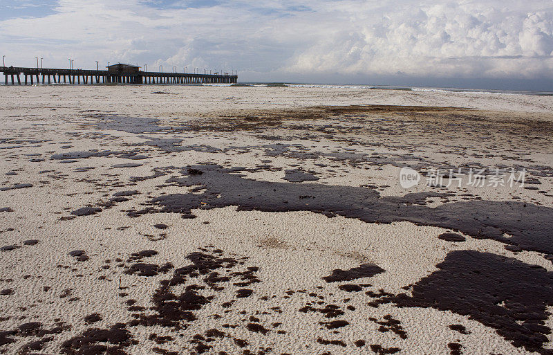 阿拉巴马州海滩上的石油泄漏