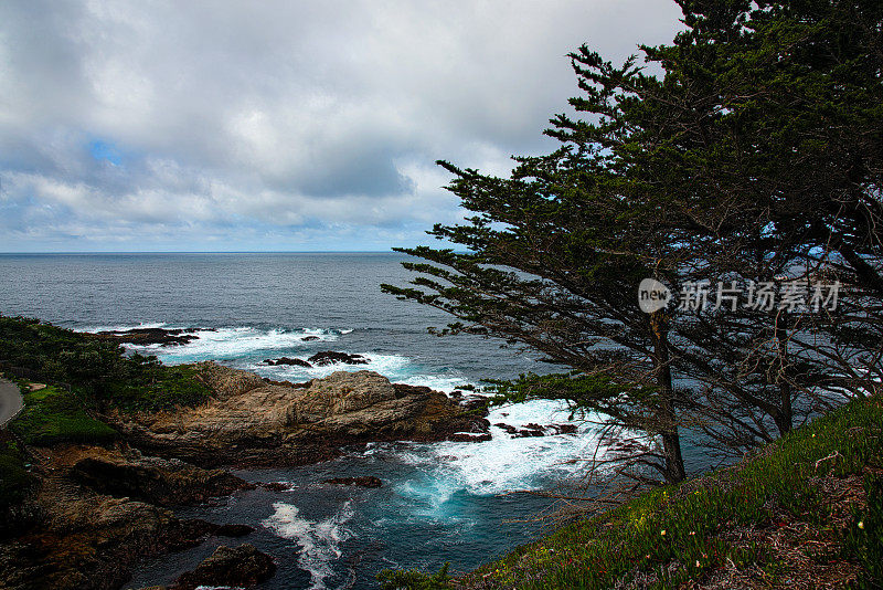 岩石加州海岸线