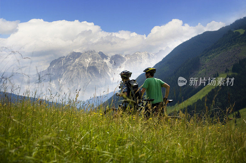 山地自行车全景