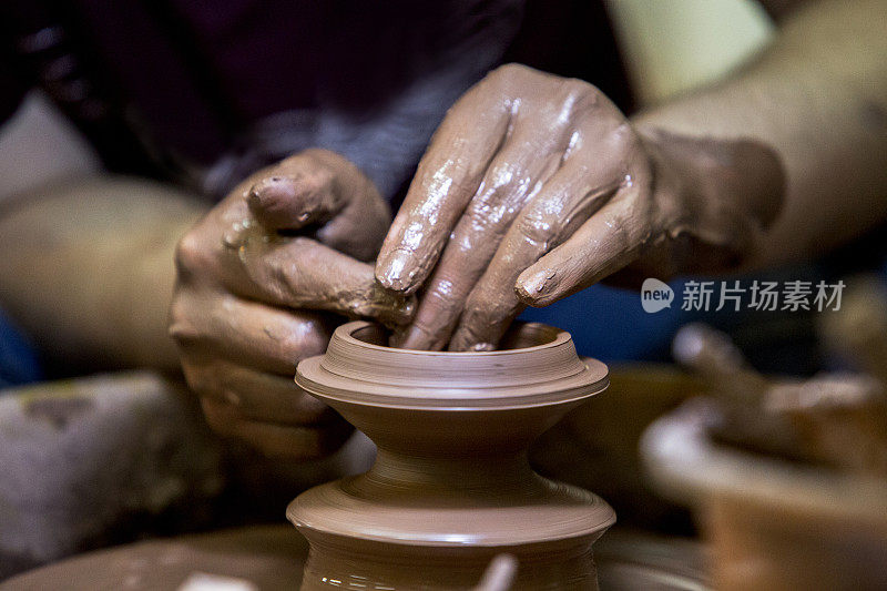 手工制作的陶瓷茶杯