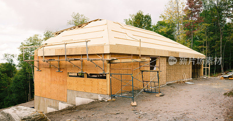 新建房屋的屋顶构造