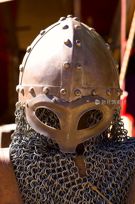 中世纪盔甲-头盔