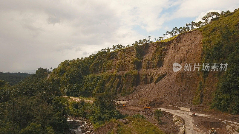 山中公路上的滑坡。Camiguin岛菲律宾
