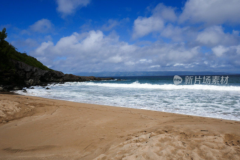 夏威夷毛伊岛的檀香山湾和莫库莱亚湾