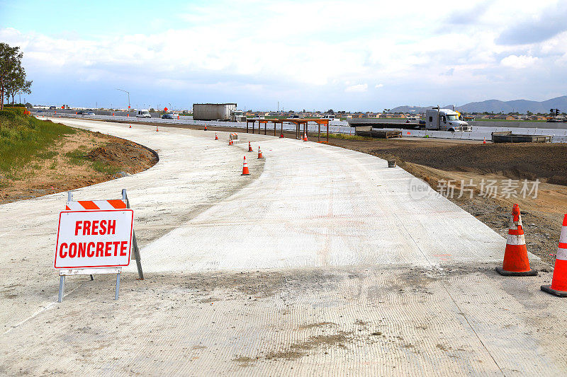 高速公路下匝道混凝土