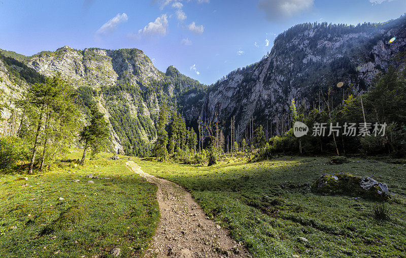 巴伐利亚阿尔卑斯山的徒步旅行路线