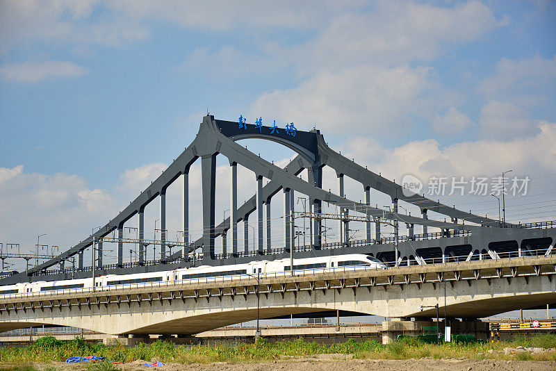 新彭布大桥(钱江2号)，杭州，中国
