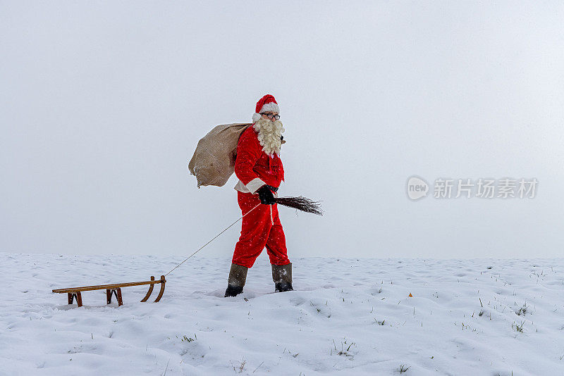 雪橇上的圣诞老人