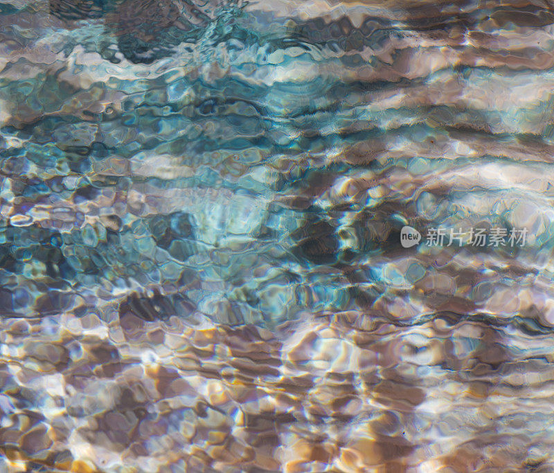 五彩缤纷的水下绿松石海床，水背景