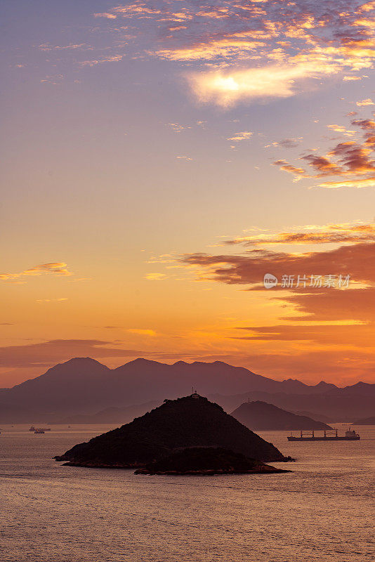 日落时鸟瞰香港海港