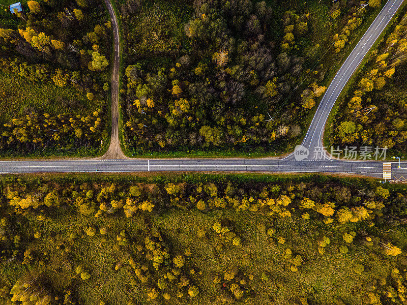 航拍的道路