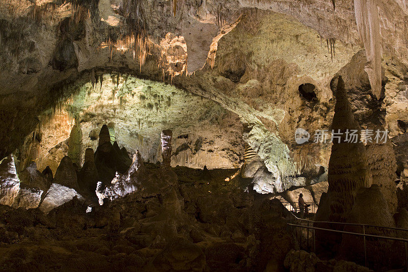 巨大的卡尔斯巴德洞穴，NM