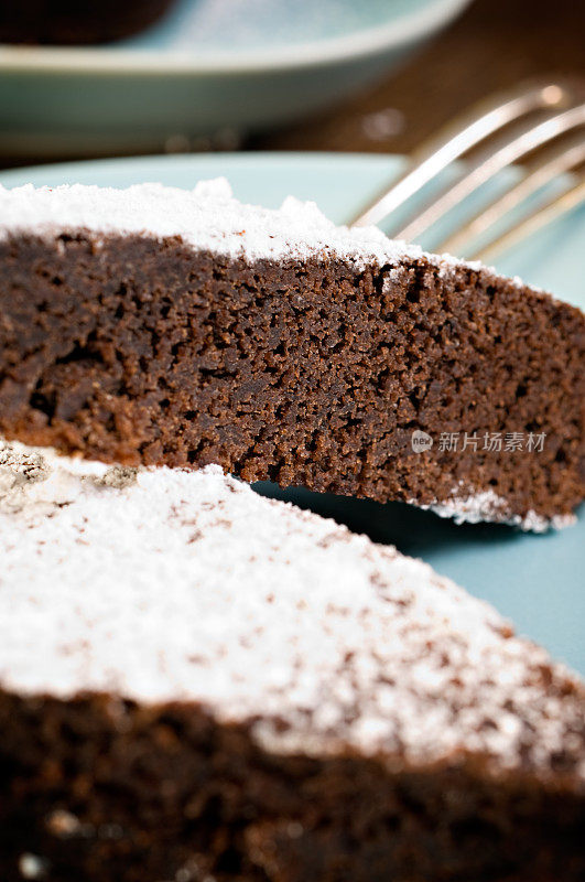 巧克力布朗尼蛋糕特写。