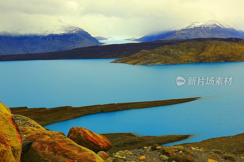 乌普萨拉冰川和阿根廷绿松石湖，巴塔哥尼亚景观