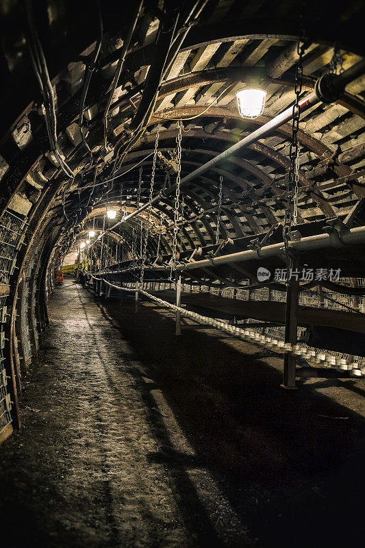 煤矿井下走廊采用输送系统