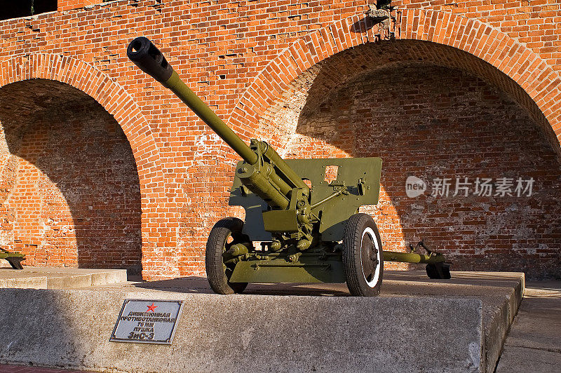 师反坦克76毫米大炮
