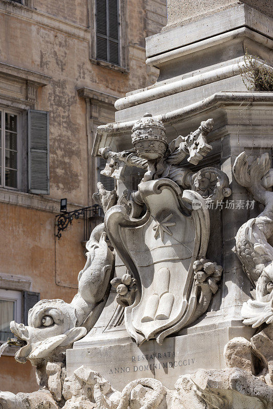 意大利城市罗马万神殿前喷泉的细节