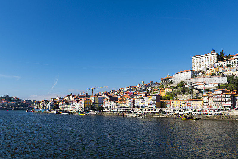 葡萄牙波尔图的Ribeira社区和杜罗河