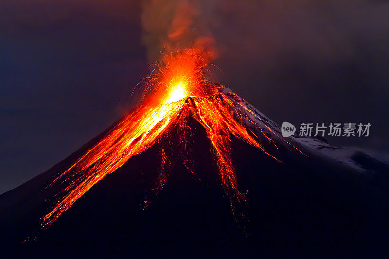 通古拉瓦火山喷发长时间暴露着熔岩