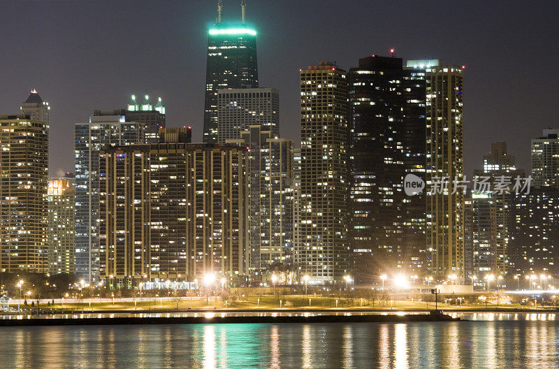 芝加哥-晚上的东环线