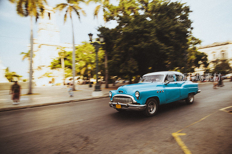 古巴哈瓦那的美国老爷车