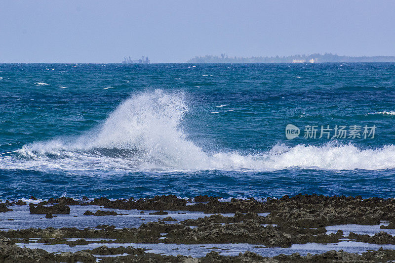 美丽的冲绳海洋，冬天