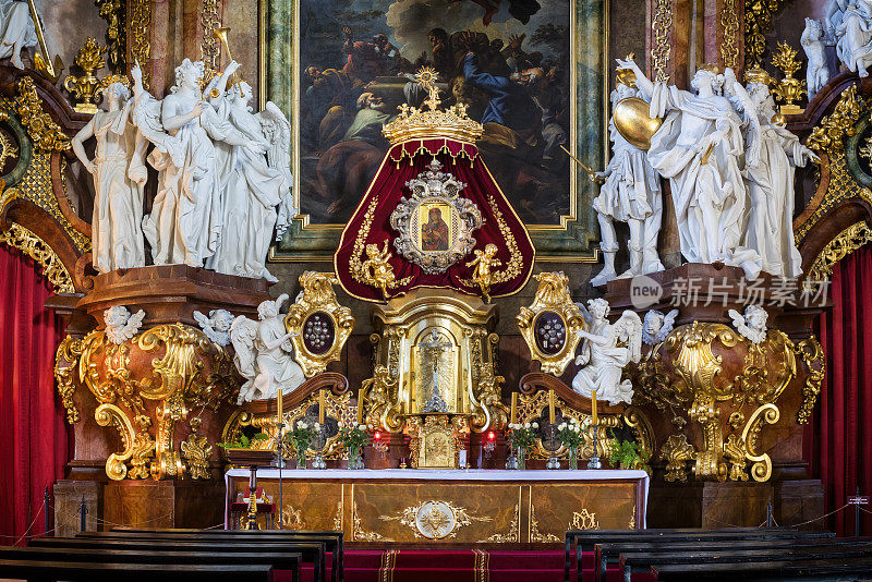 巴洛克祭坛与圣母玛利亚的圣母升天大教堂圣像，Krzeszów，波兰