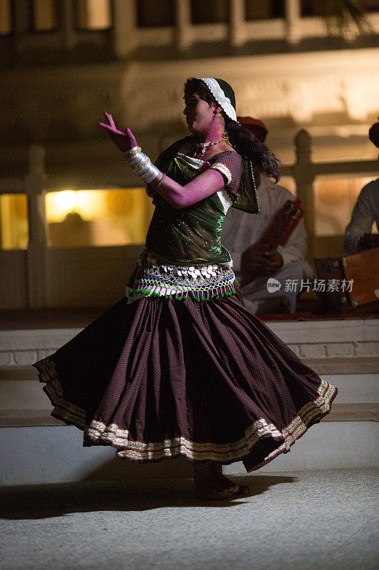 拉贾斯坦邦传统女孩舞蹈