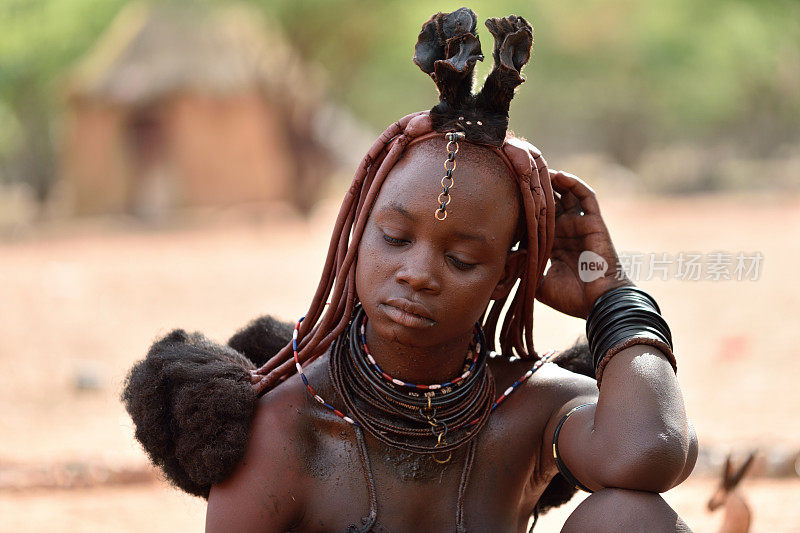 纳米比亚的辛巴女孩肖像