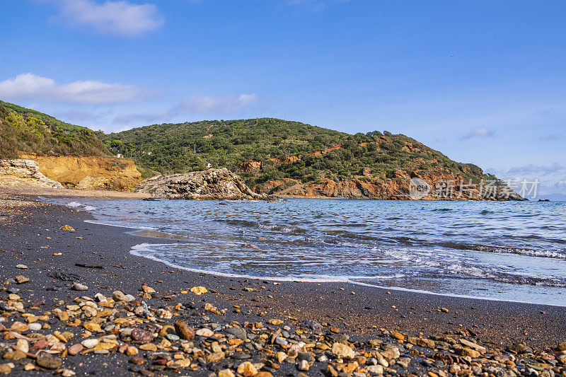 厄尔巴岛，东海岸(意大利托斯卡纳群岛)