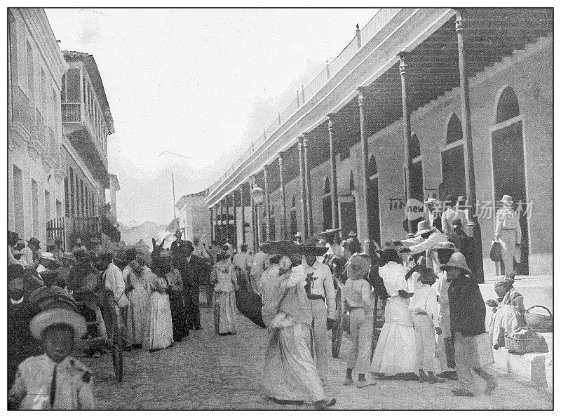 古董黑白照片:圣地亚哥德古巴市场