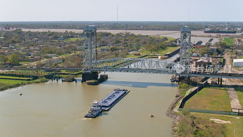 克莱本大街桥和路易斯安那州新奥尔良第九区鸟瞰图