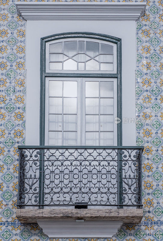 从累西腓殖民时期的房子窗户