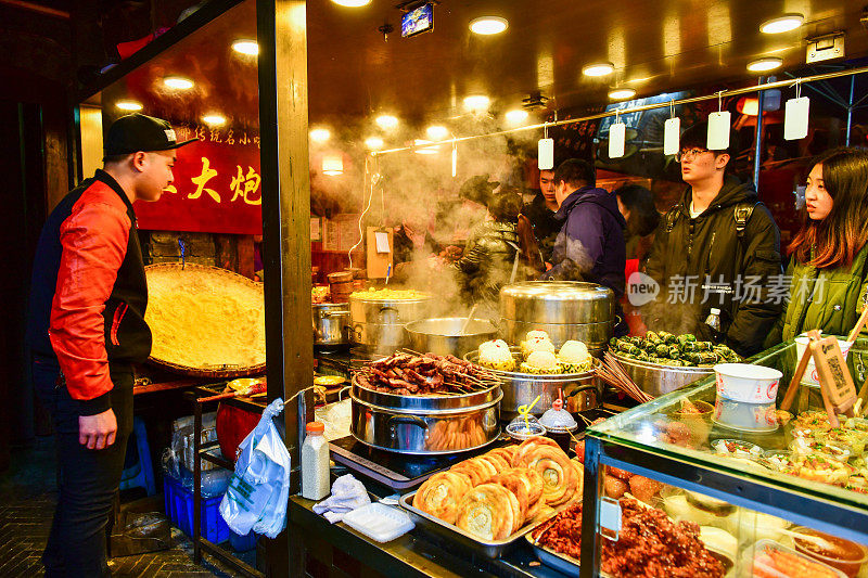 宽窄巷(宽窄巷)是中国古代的商业街