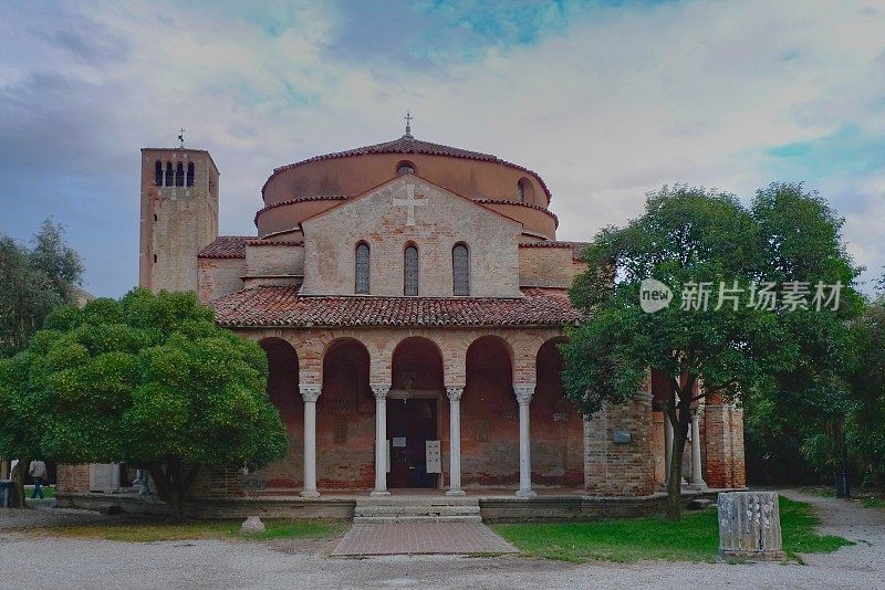 托切洛的圣玛丽亚·艾松塔教堂