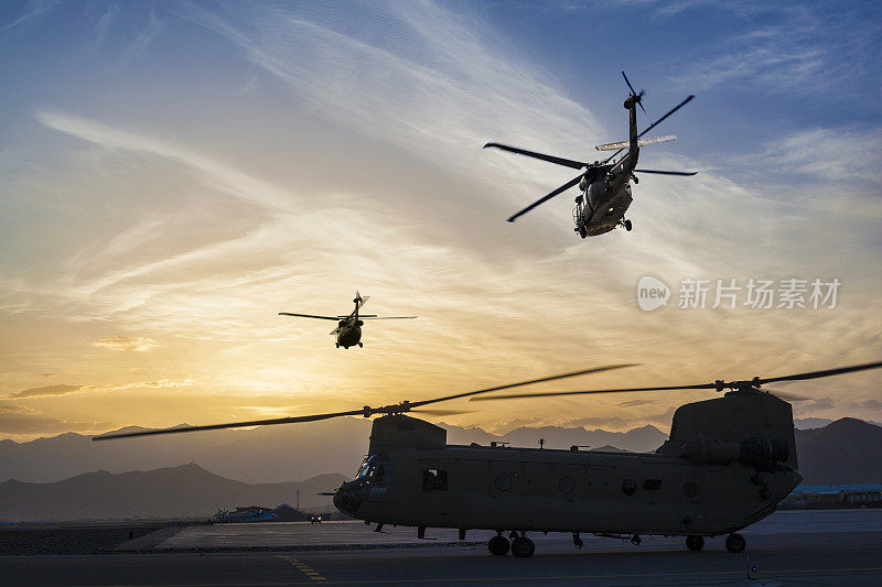 日落时空军基地的军用直升机