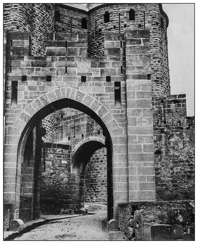 古董黑白照片:卡尔卡松的大门