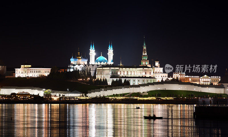 喀山克里姆林宫的夜景。俄罗斯喀山市。