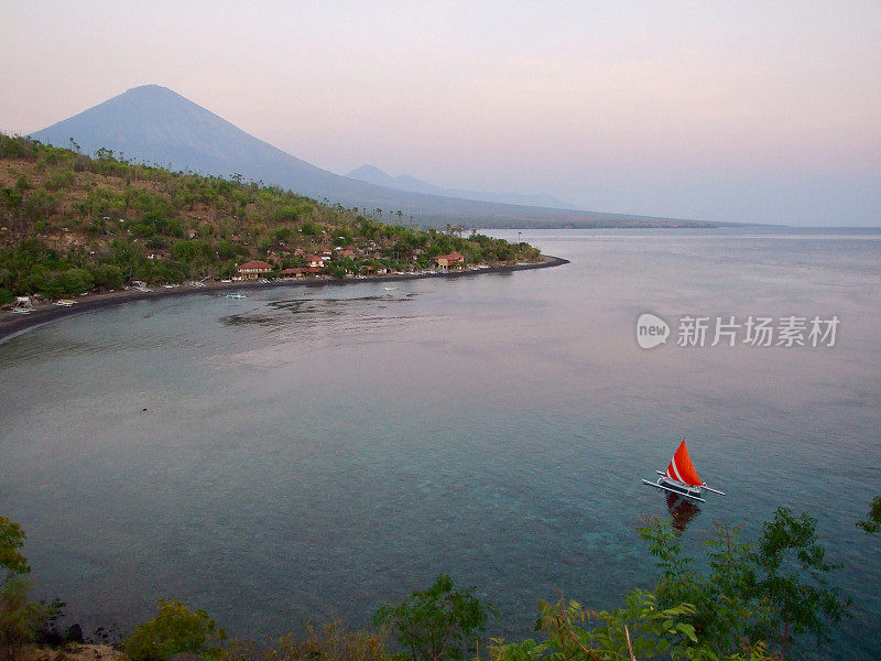 红帆船-阿米德，巴厘岛