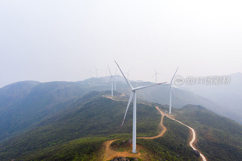 风力发电大面积分布在山区