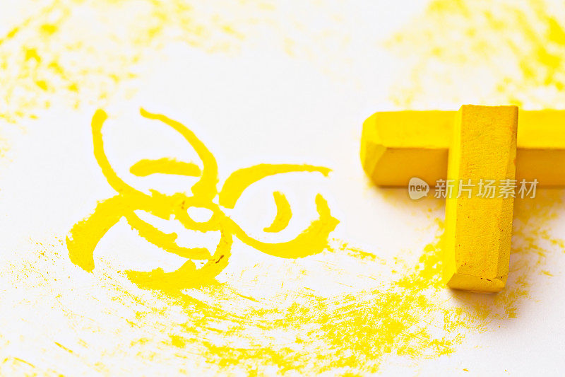 黄色蜡笔素描的生物危害或有毒废物