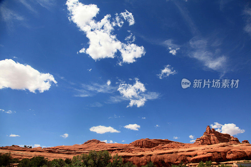 红色岩层