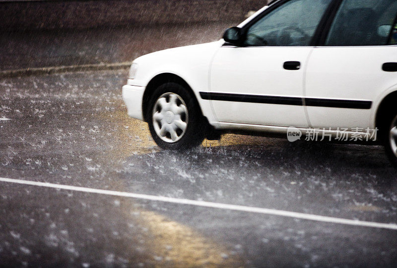 暴雨