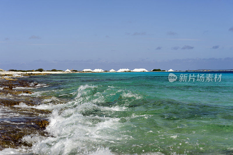 博内尔岛的盐湖平原