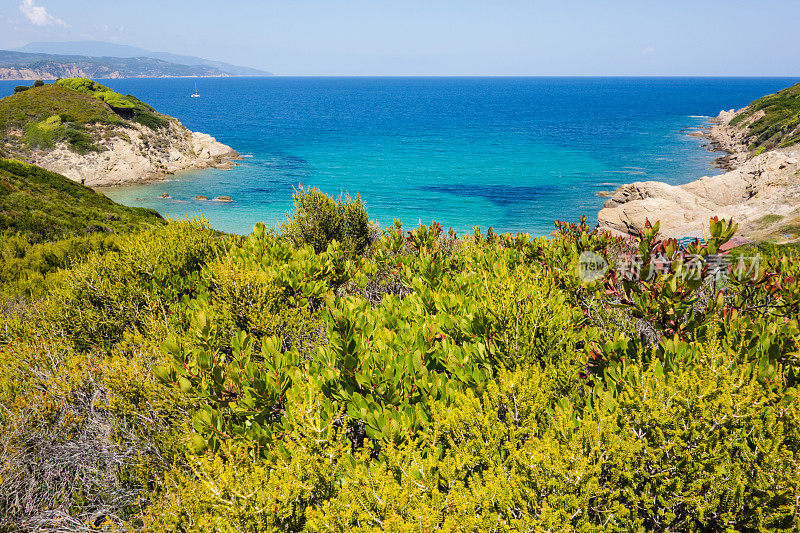 希腊斯基亚索斯的绿松石海